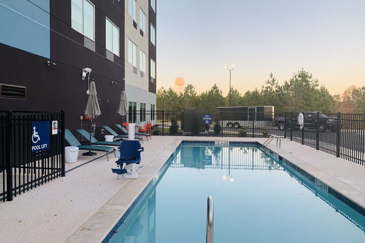 Pool 8 of 52
