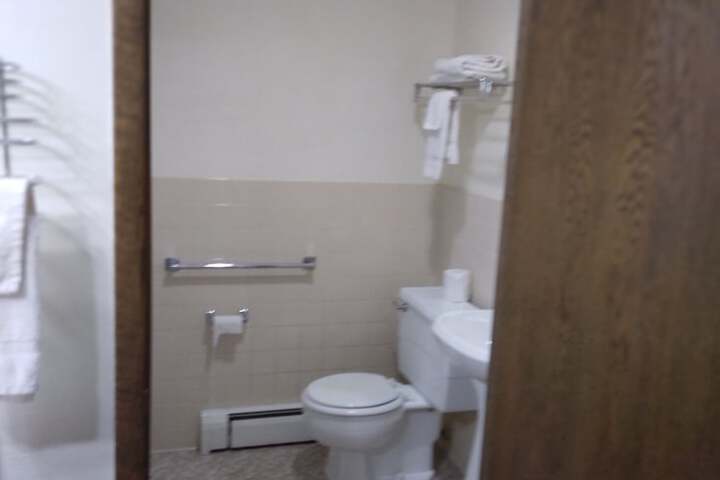 Room 16 of 22