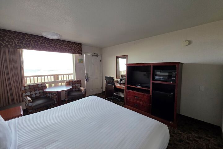 Seagrass Oceanfront Inn