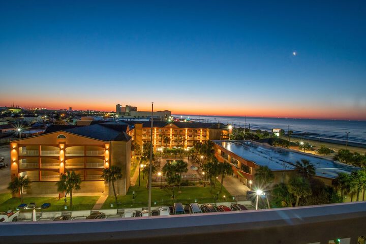 Hotel 4 of 91