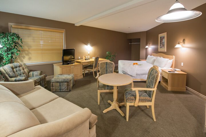 Room 16 of 38
