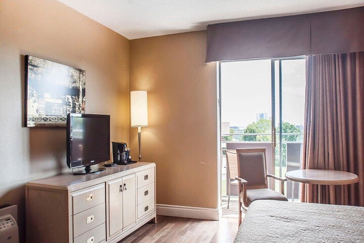 Quality Hotel Fallsview Cascade