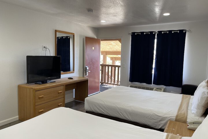 Palms Inn & Suites
