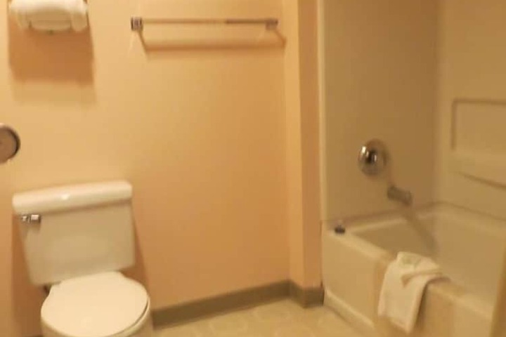 Room 21 of 27
