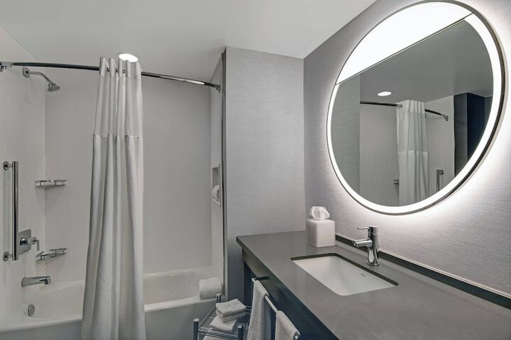 Room 21 of 40