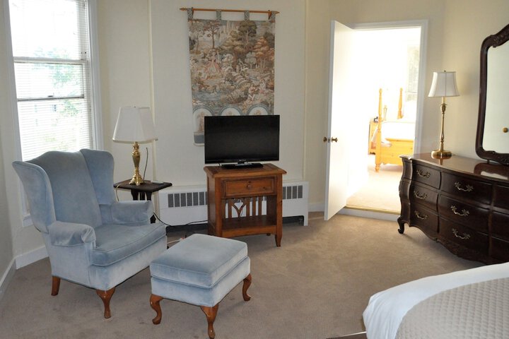 Room 160 of 217
