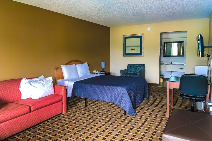 Room 18 of 37