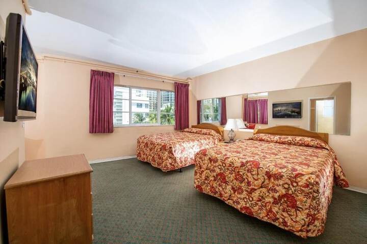 Room 15 of 33