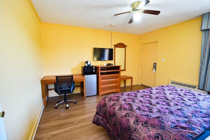 Room 7 of 30