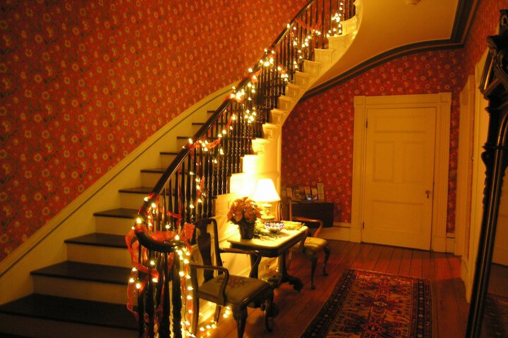 Delano Homestead Bed & Breakfast