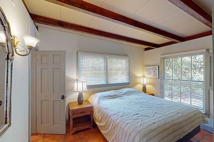 Room 14 of 27