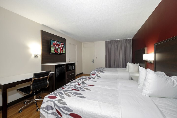 Room 33 of 37