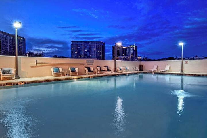 Pool 4 of 50
