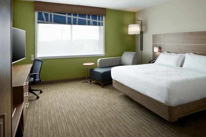 Holiday Inn Express & Suites-Cincinnati North - Liberty Way by IHG