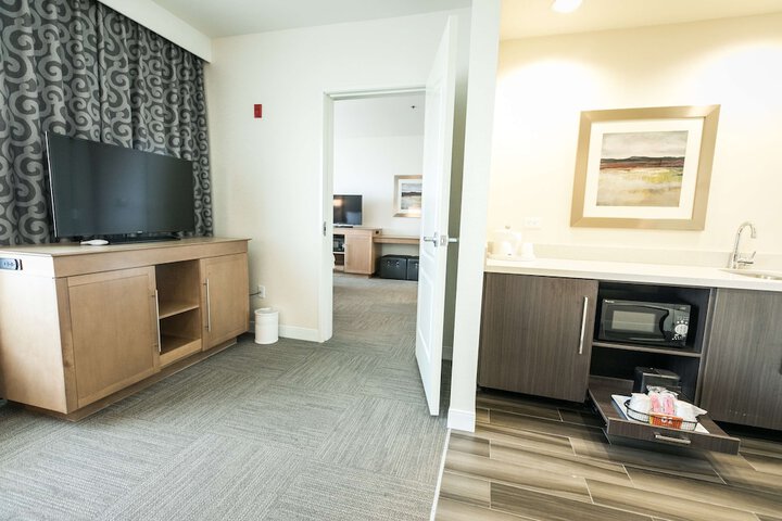 Room 60 of 82