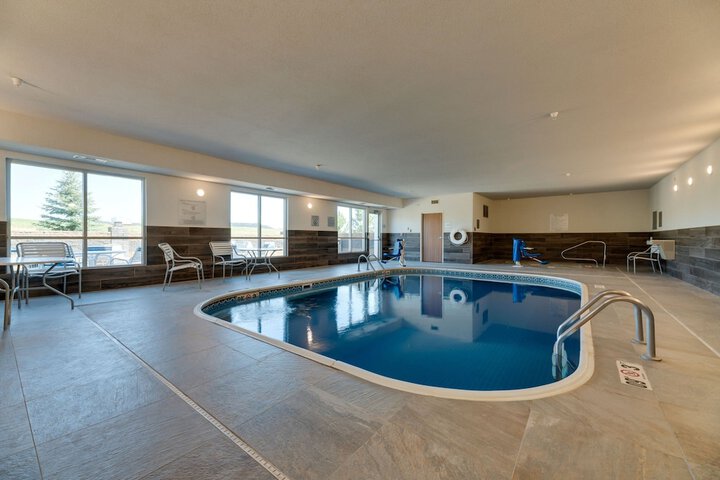 Pool 6 of 43