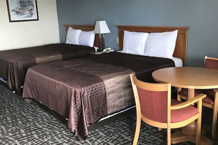 Carolina Inn & Suites of Lake Norman