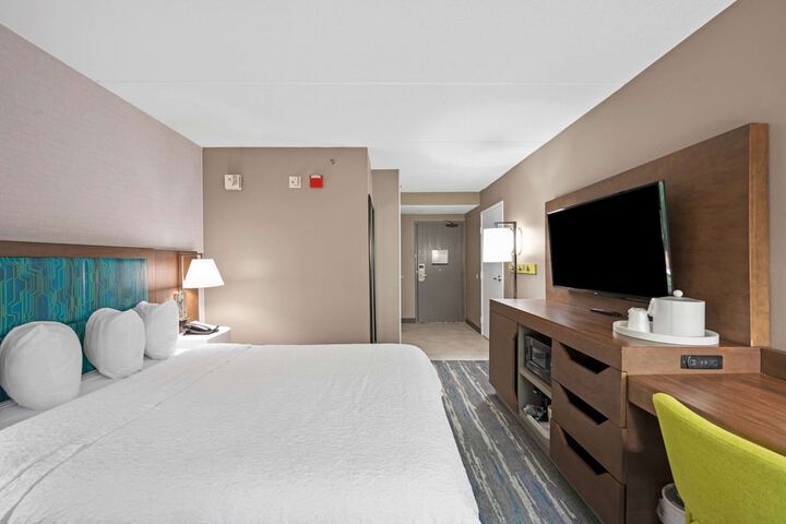 Room 18 of 35