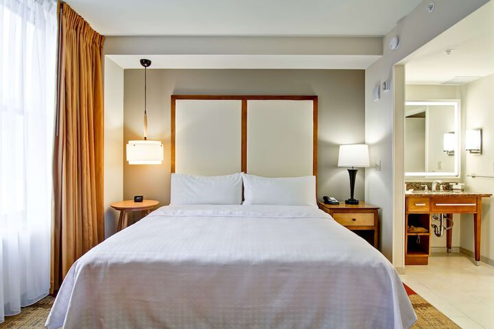 Room 16 of 33