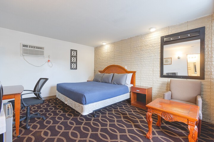 Room 48 of 78