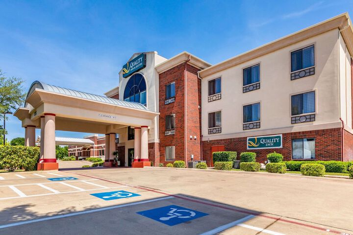 Hotel 2 of 49