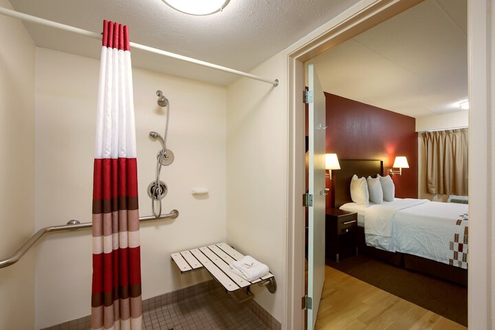 Room 14 of 40
