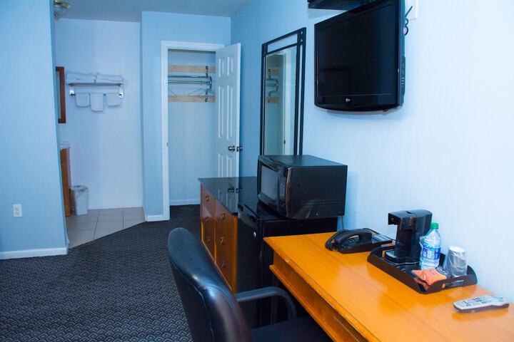 Room 11 of 44