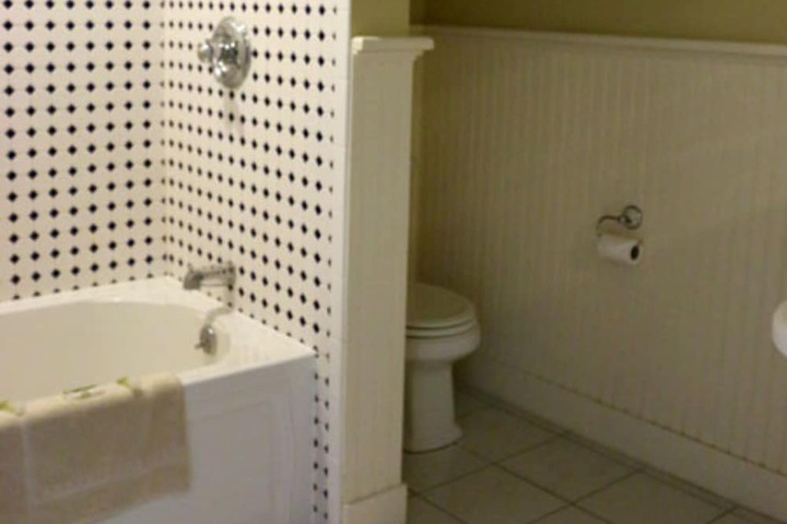 Room 20 of 46