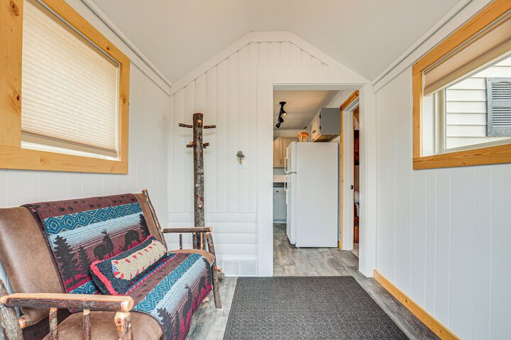 northwood Tours Escape w / Boat Dock Access!