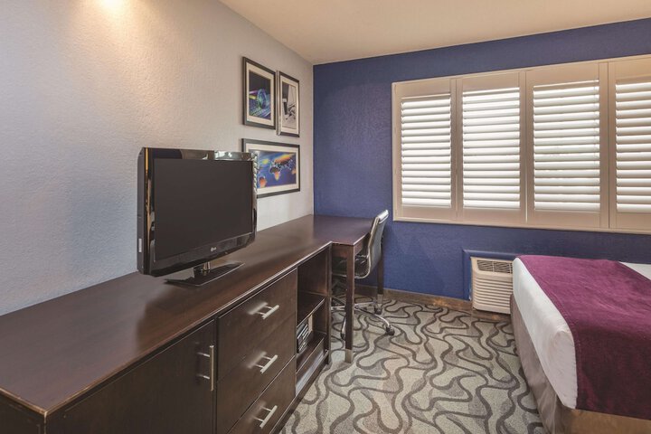 Room 22 of 43