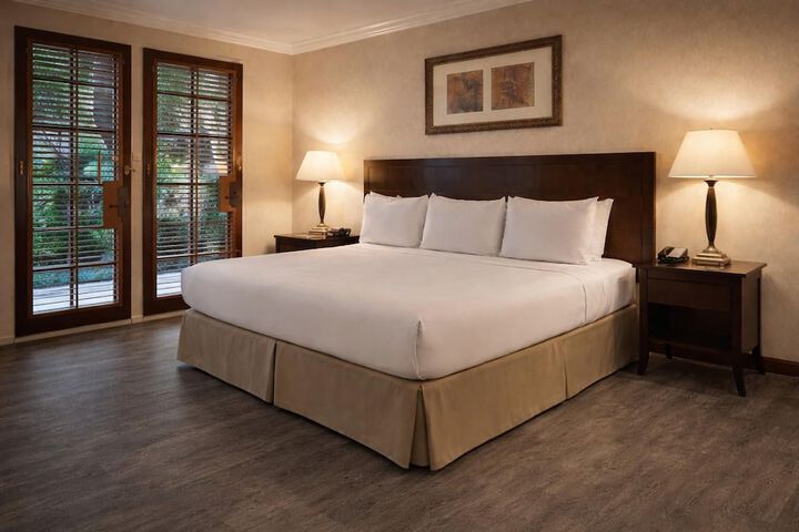 The Buena Park Grand Hotel & Suites