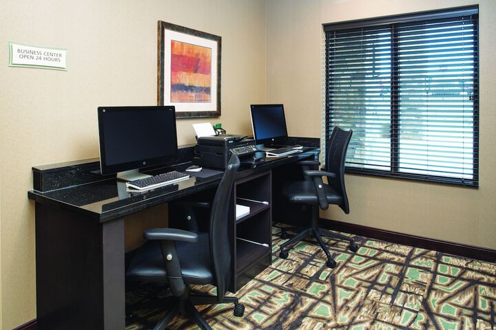 Business Center 30 of 31