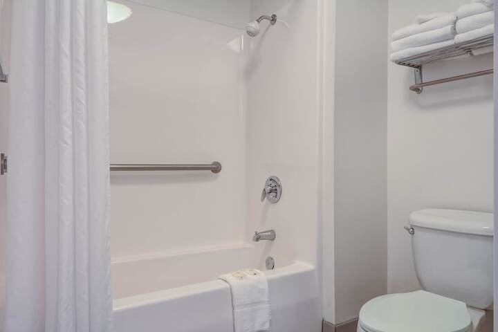 Room 14 of 29