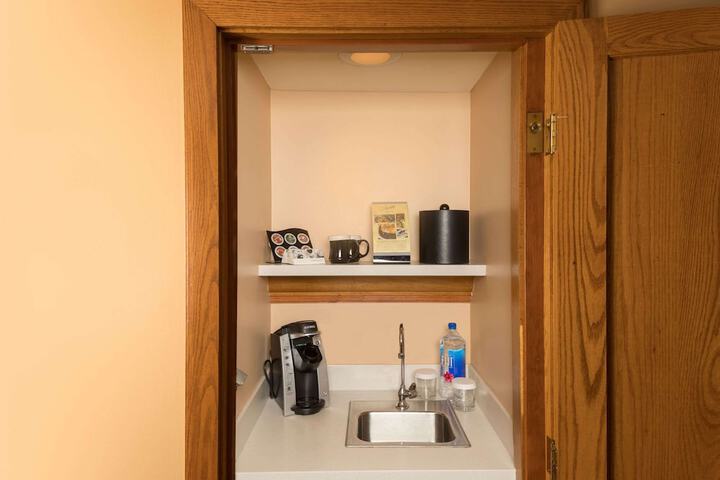 Room 42 of 81