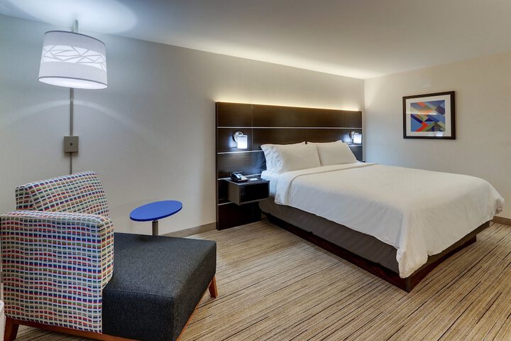 Holiday Inn Express & Suites Troy by IHG
