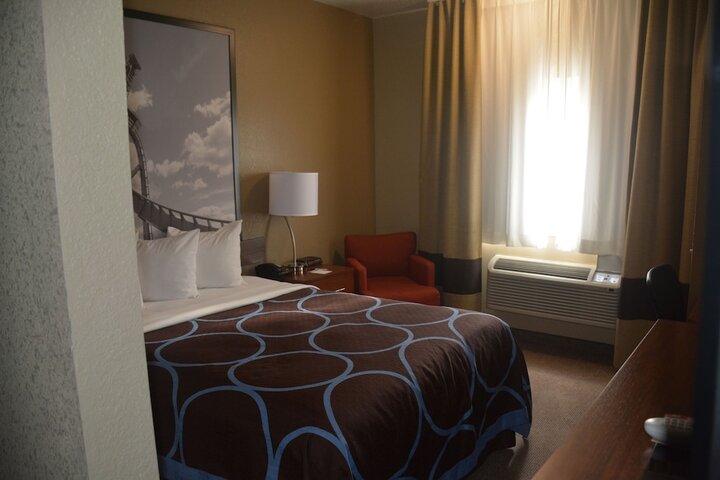 Room 22 of 26
