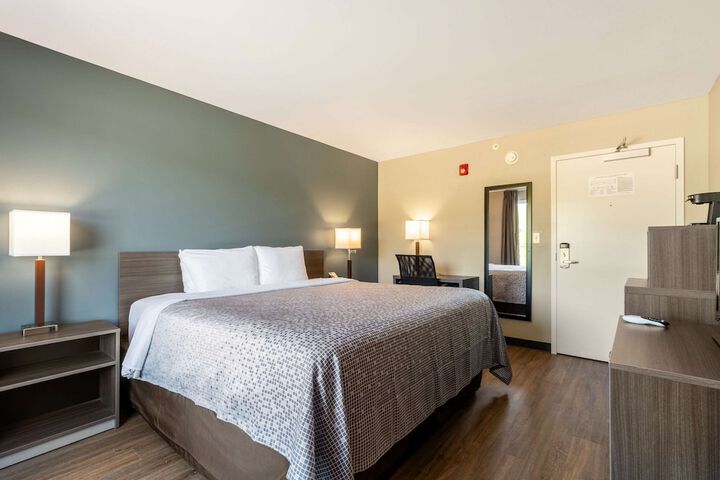 Econo Lodge Dayton North