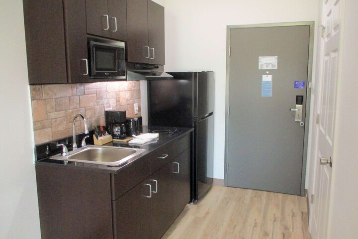 Room 16 of 29