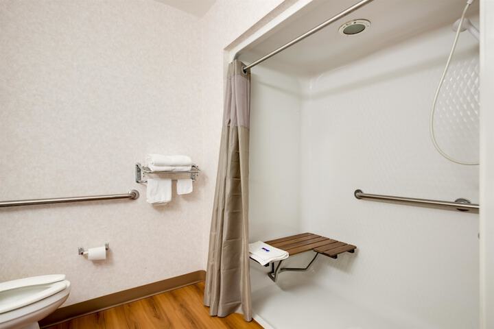Room 29 of 33