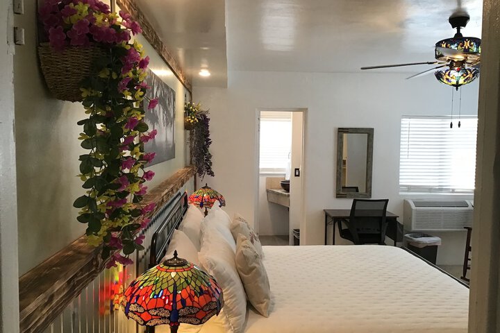 Room 75 of 146