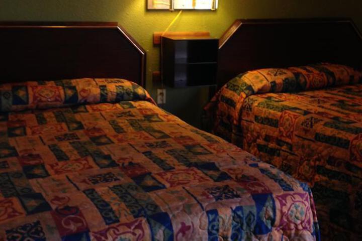 LEVEE INN