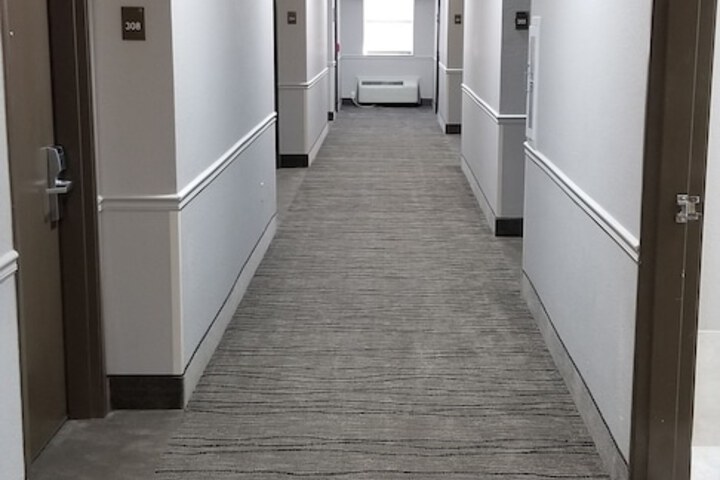 Ballroom/Hall 40 of 43