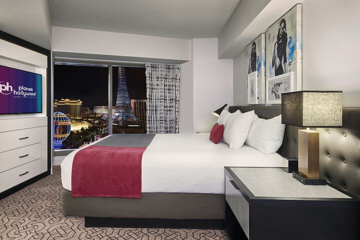 Room 43 of 74