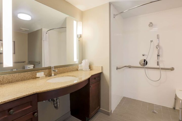 Room 20 of 32
