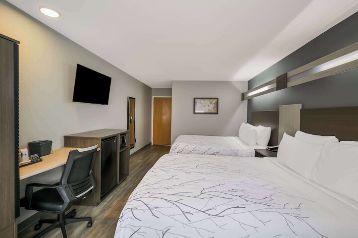 Room 22 of 34