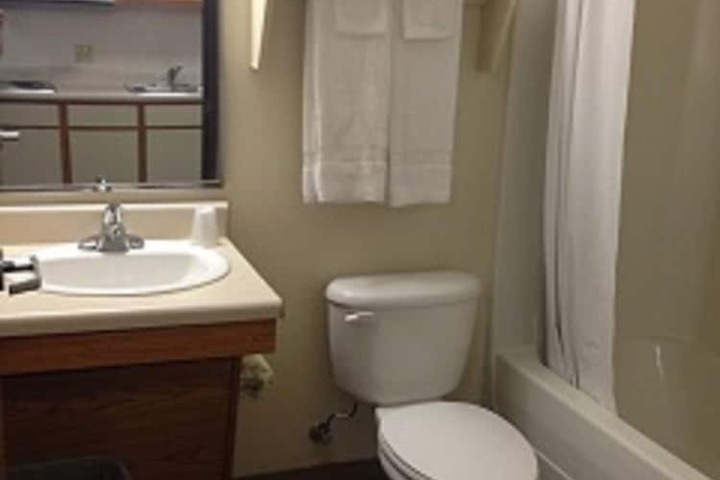 Room 35 of 48