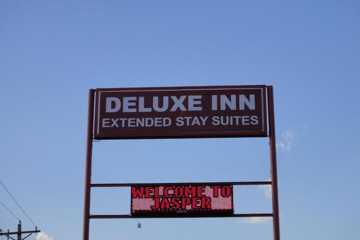 Deluxe Inn Jasper
