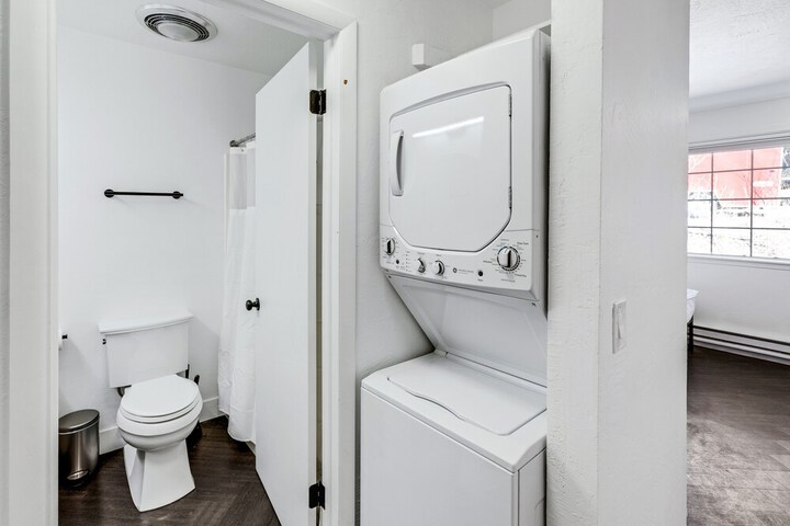 Beautiful Ski-in / ski-out Condo Located on the Eagle Point Resort! 1 Bedroom Condo by RedAwning