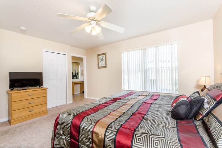 Room 20 of 27