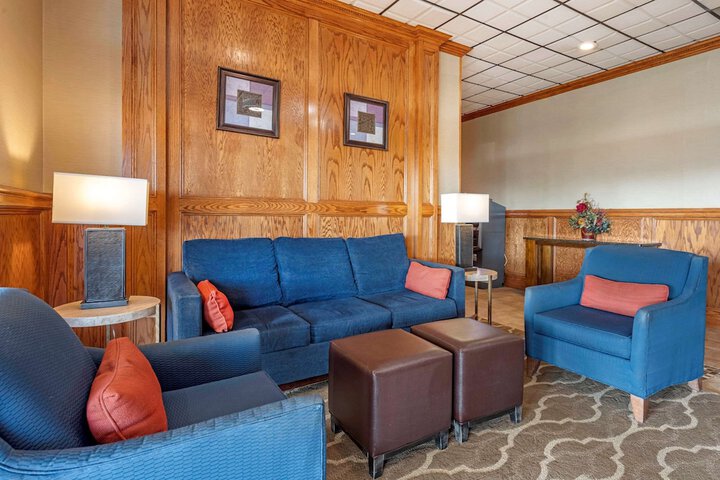 Hotel Interior 10 of 24